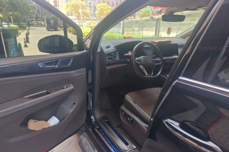 Used Volkswagen Viloran 2023 Revised Version 380TSI Luxury Edition Driver Seat