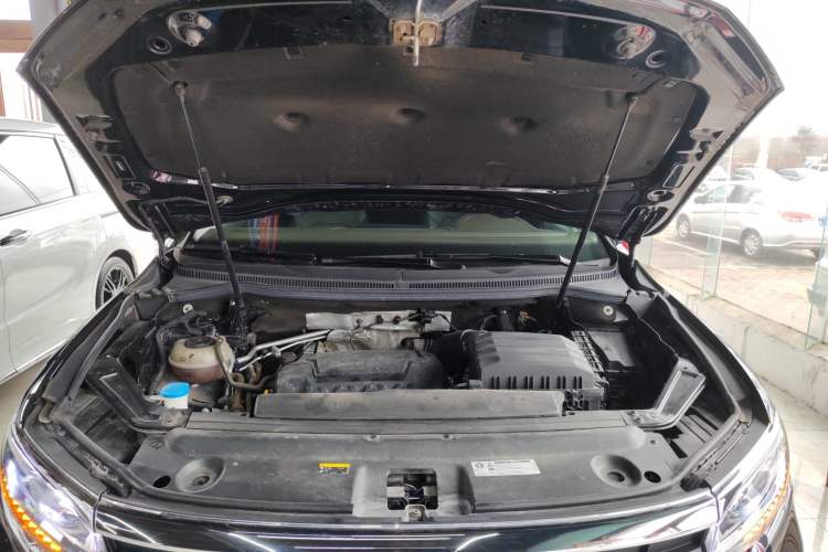Used Volkswagen Viloran 2023 Revised Version 380TSI Luxury Edition Engine Bay
