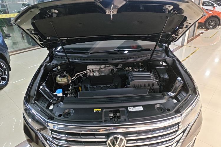 Used Volkswagen Viloran 2023 380TSI Prestige Edition Engine Bay