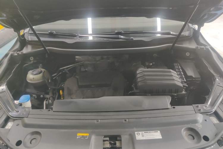 Used Volkswagen Viloran 2023 380TSI Prestige Edition Engine Bay