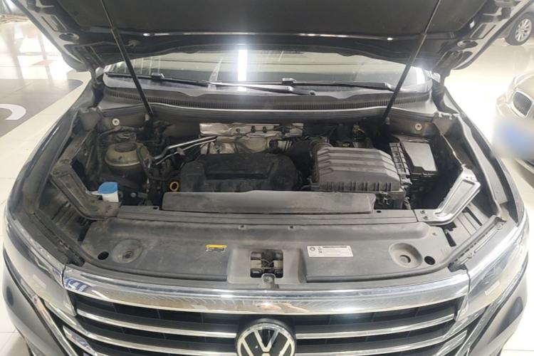 Used Volkswagen Viloran 2023 Revised Version 380TSI Luxury Edition Engine Bay