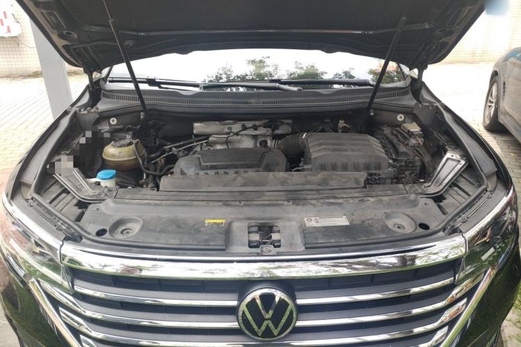 Used Volkswagen Viloran 2023 380TSI Luxury Edition Engine Bay