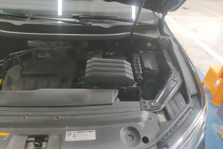 Used Volkswagen Viloran 2023 380TSI Prestige Edition Engine Bay Left
