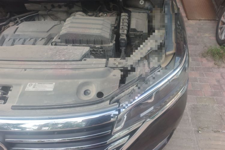 Used Volkswagen Viloran 2023 380TSI Luxury Edition Engine Bay Left