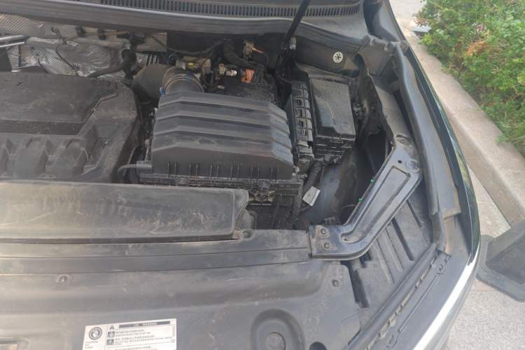 Used Volkswagen Viloran 2023 Revised Version 380TSI Luxury Edition Engine Bay Left