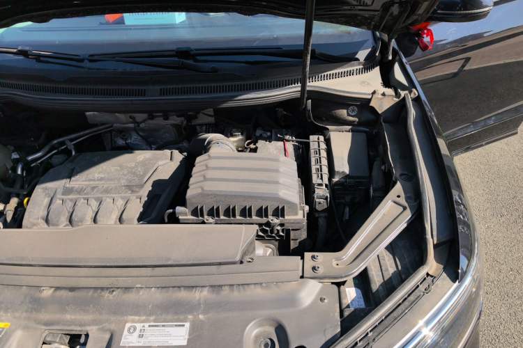 Used Volkswagen Viloran 2023 380TSI Prestige Edition Engine Bay Left