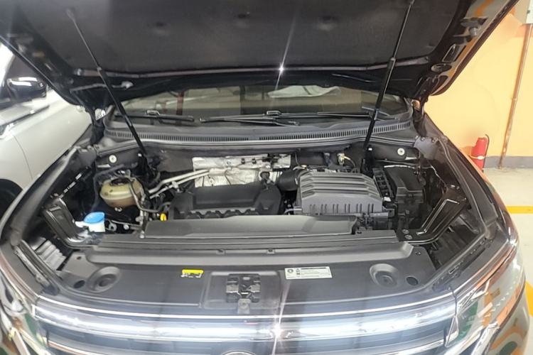 Used Volkswagen Viloran 2023 380TSI Luxury Edition Engine Bay
