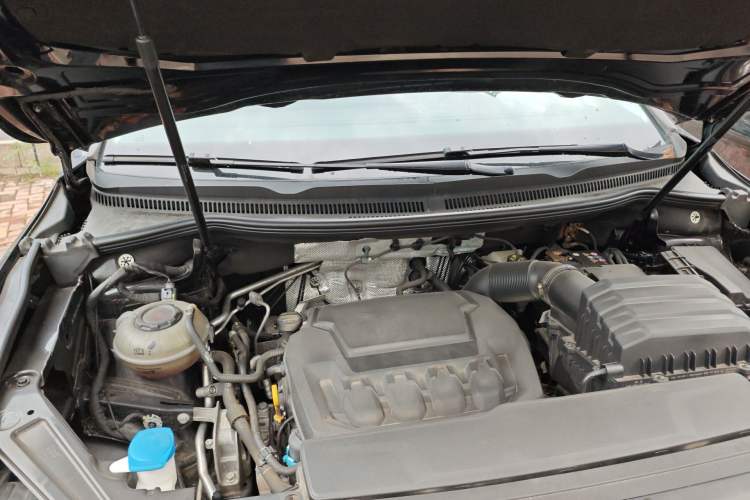 Used Volkswagen Viloran 2023 Revised 380TSI Prestige Edition Engine Bay