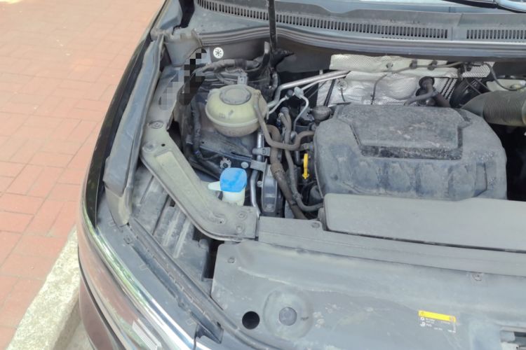 Used Volkswagen Viloran 2023 380TSI Luxury Edition Engine Bay Right