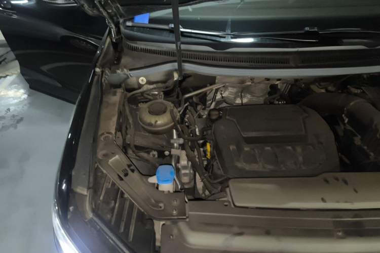 Used Volkswagen Viloran 2023 Revised Version 380TSI Luxury Edition Engine Bay Right