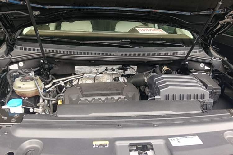 Used Volkswagen Viloran 2023 Revised Version 380TSI Luxury Edition Engine Bay