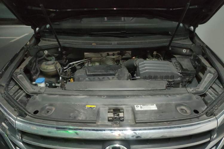 Used Volkswagen Viloran 2023 Revised Version 380TSI Luxury Edition Engine Bay