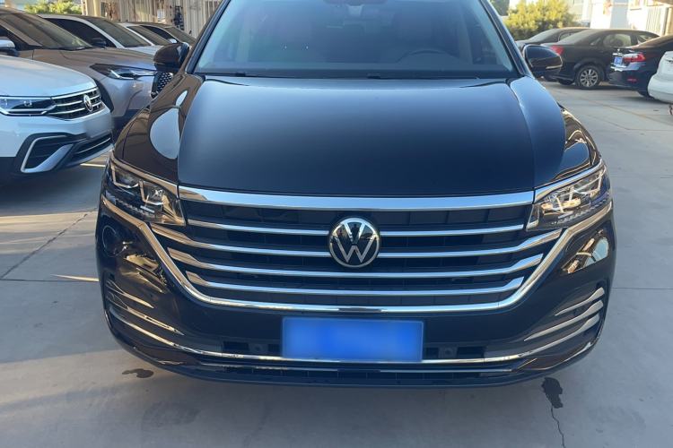 Used Volkswagen Viloran 2023 380TSI Luxury Edition Exterior 1