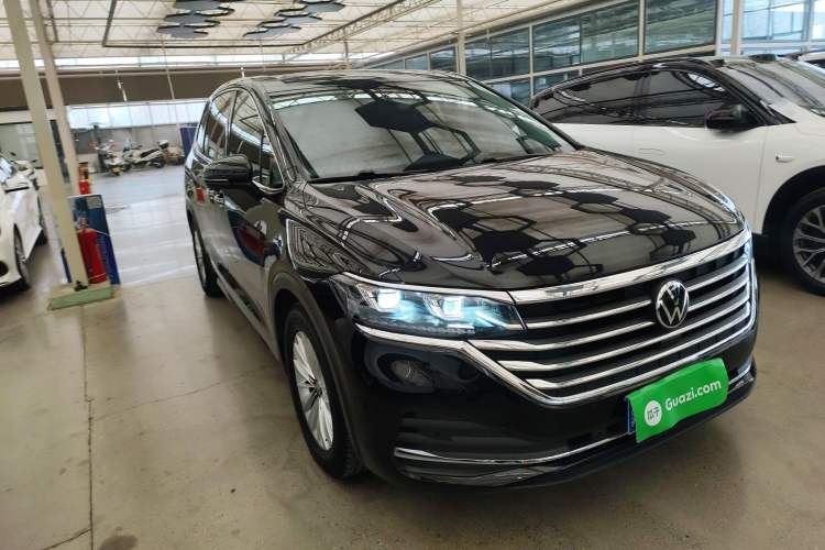 Used Volkswagen Viloran 2023 330TSI Business Edition Exterior 2