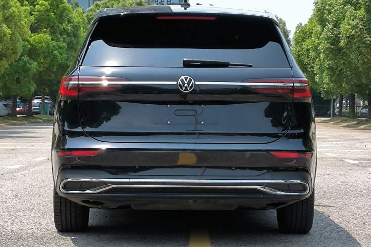 Used Volkswagen Viloran 2023 Revised 380TSI Prestige Edition Exterior 4