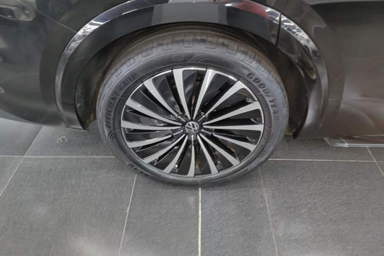 Used Volkswagen Viloran 2023 380TSI Flagship Edition Exterior 5