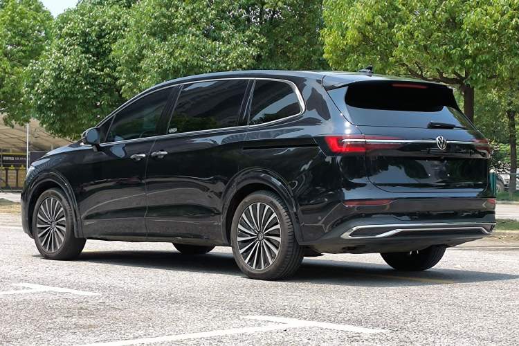 Used Volkswagen Viloran 2023 Revised 380TSI Prestige Edition Exterior 7