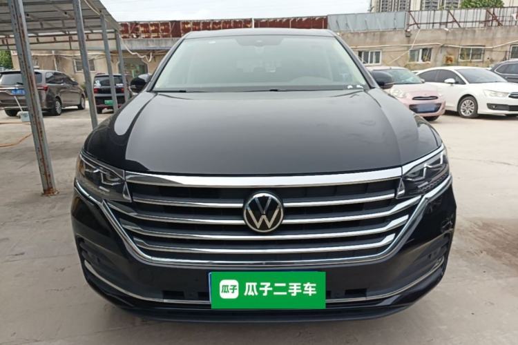 Used Volkswagen Viloran 2023 Facelift 330TSI Luxury Edition Front