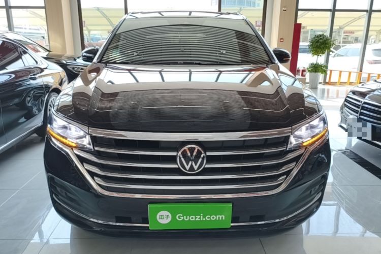 Used Volkswagen Viloran 2023 380TSI Luxury Edition Front