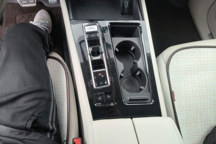 Used Volkswagen Viloran 2023 Revised Version 380TSI Luxury Edition Gear Lever