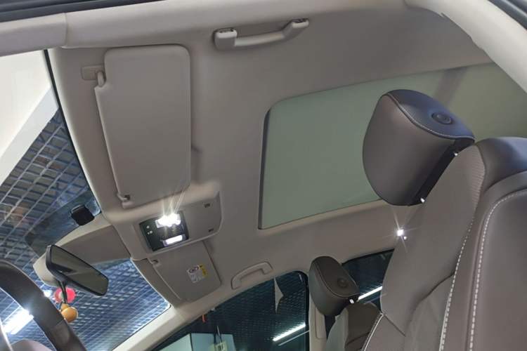 Used Volkswagen Viloran 2023 380TSI Prestige Edition Headliner