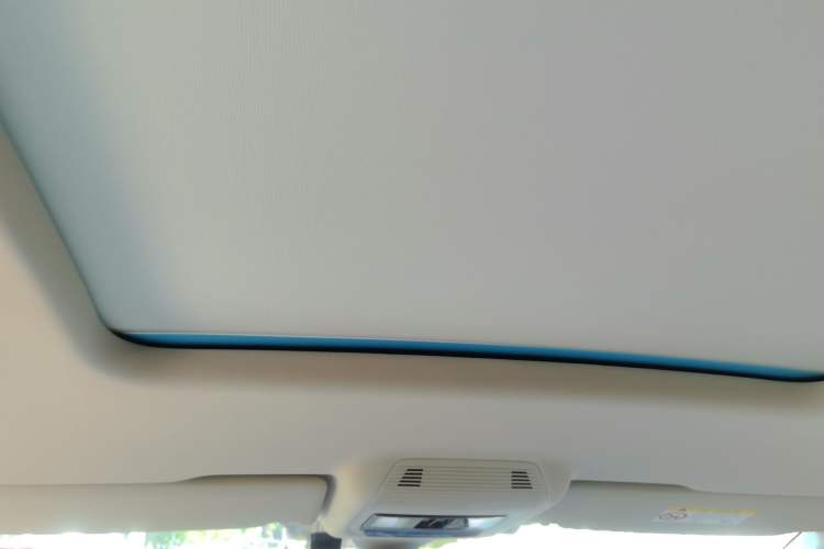 Used Volkswagen Viloran 2023 380TSI Luxury Edition Headliner