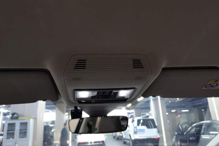 Used Volkswagen Viloran 2023 Revised Version 380TSI Luxury Edition Headliner