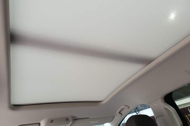 Used Volkswagen Viloran 2023 Facelift 330TSI Luxury Edition Headliner