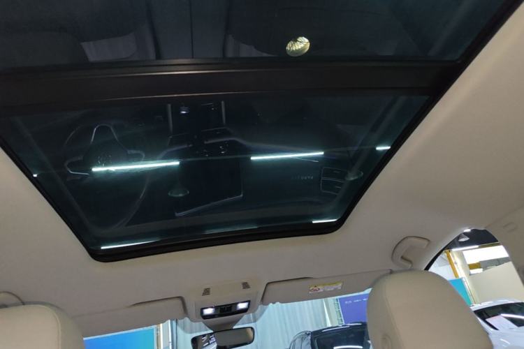 Used Volkswagen Viloran 2023 Revised Version 380TSI Luxury Edition Headliner