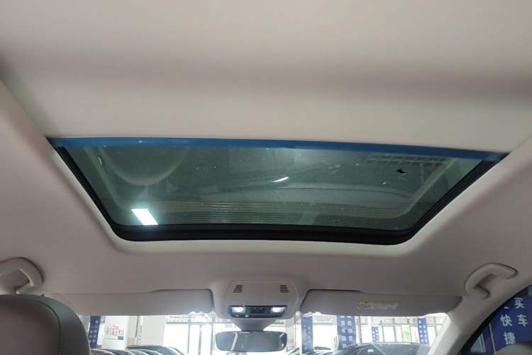 Used Volkswagen Viloran 2023 Revised Version 380TSI Luxury Edition Headliner