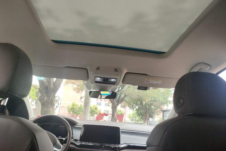 Used Volkswagen Viloran 2023 380TSI Luxury Edition Headliner