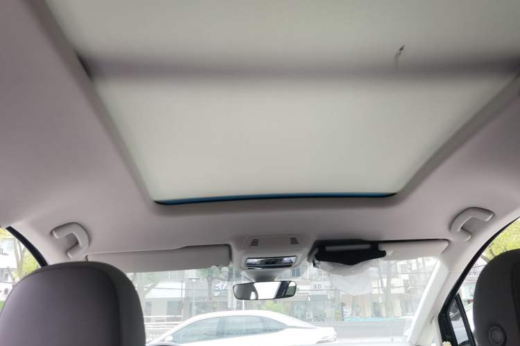 Used Volkswagen Viloran 2023 Revised 330TSI Business Edition Headliner