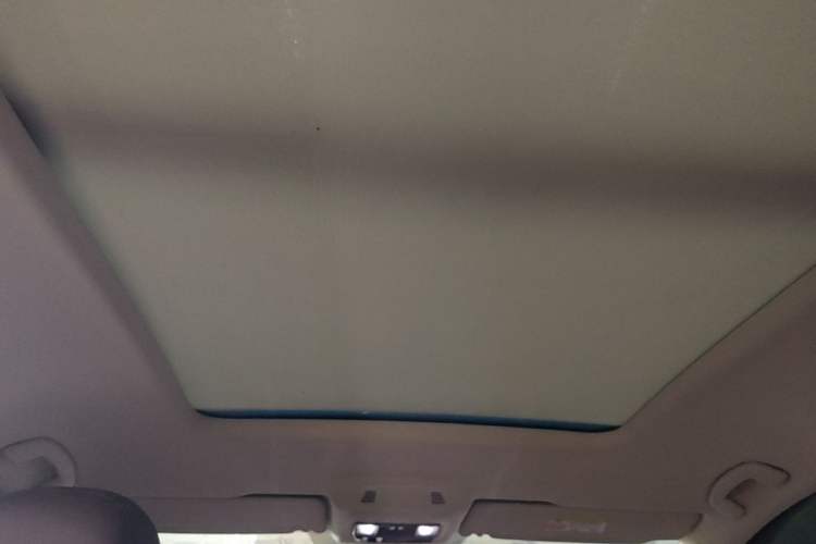 Used Volkswagen Viloran 2023 Facelift 330TSI Luxury Edition Headliner