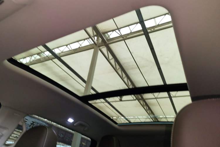 Used Volkswagen Viloran 2023 330TSI Business Edition Headliner