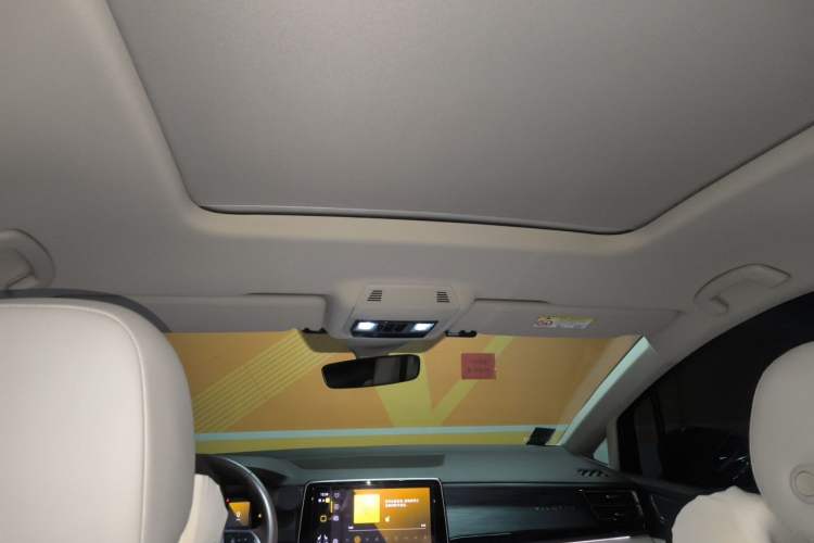 Used Volkswagen Viloran 2023 Revised Version 380TSI Luxury Edition Headliner