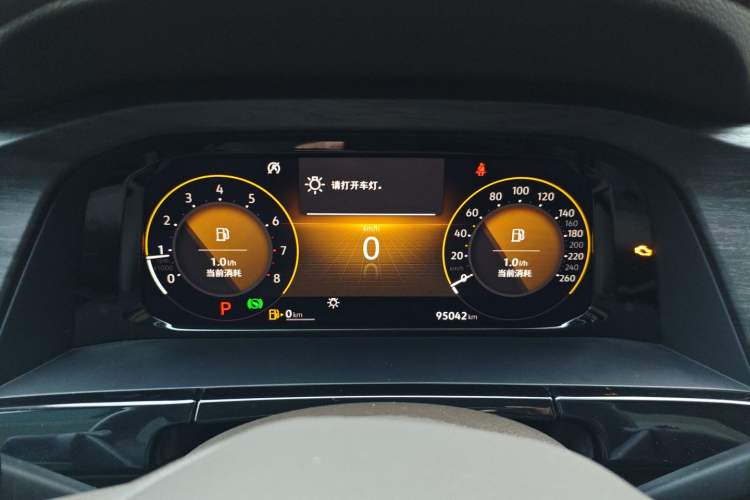 Used Volkswagen Viloran 2023 Facelift 330TSI Luxury Edition Instrument Cluster