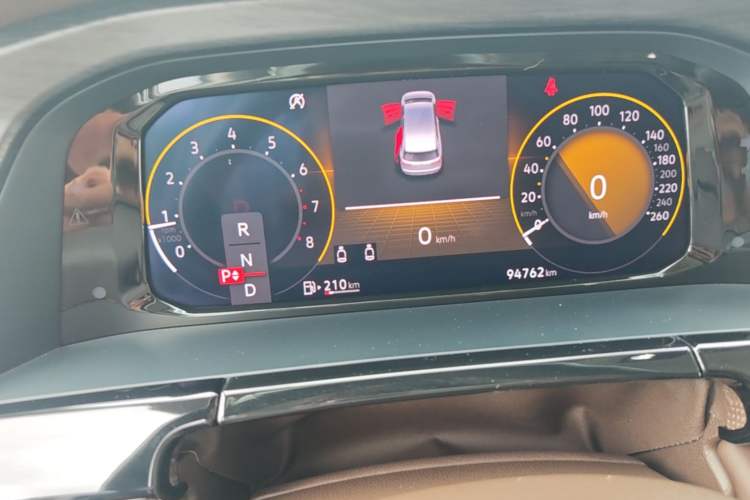 Used Volkswagen Viloran 2023 380TSI Luxury Edition Instrument Cluster
