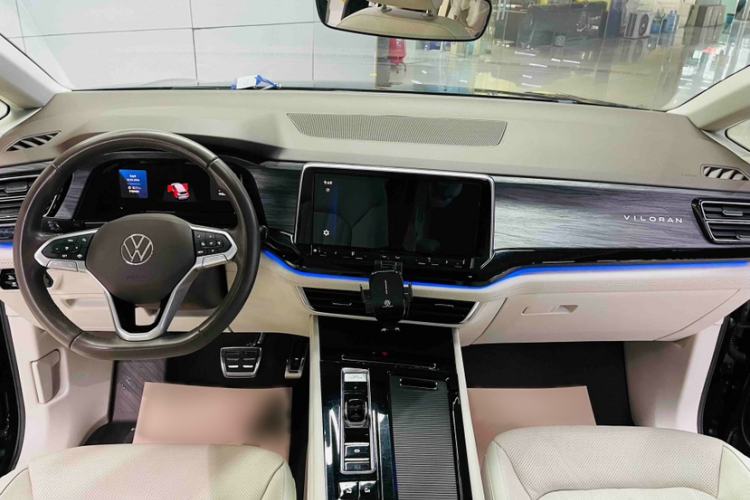 Used Volkswagen Viloran 2023 Revised Version 380TSI Luxury Edition Interior 4