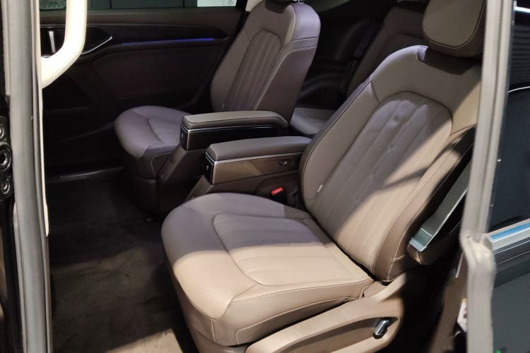 Used Volkswagen Viloran 2023 Revised Version 380TSI Luxury Edition Interior 4