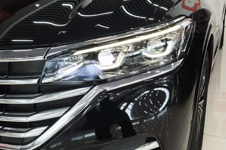 Used Volkswagen Viloran 2023 380TSI Prestige Edition Left Front Headlight