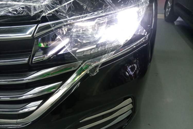 Used Volkswagen Viloran 2023 Facelift 330TSI Luxury Edition Left Front Headlight