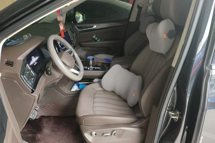 Used Volkswagen Viloran 2023 380TSI Luxury Edition Left Front Seat
