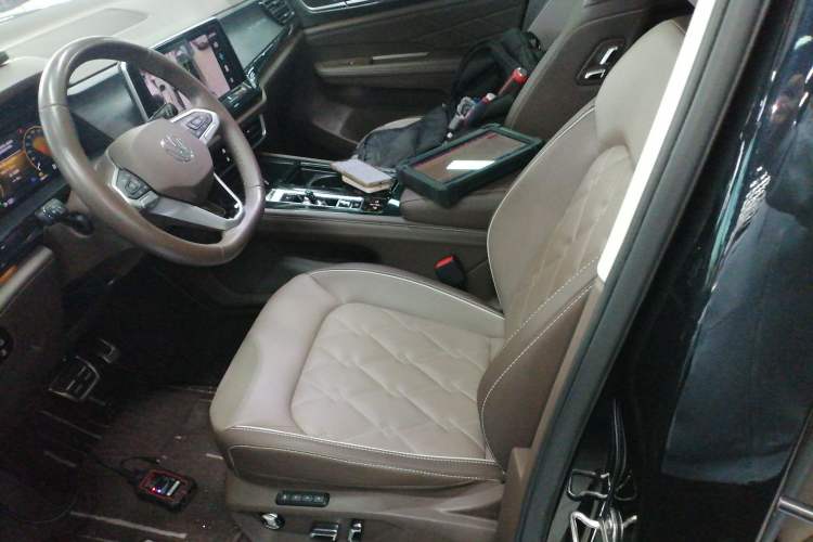 Used Volkswagen Viloran 2023 380TSI Prestige Edition Left Front Seat