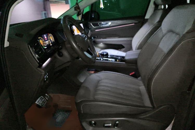Used Volkswagen Viloran 2023 380TSI Prestige Edition Left Front Seat