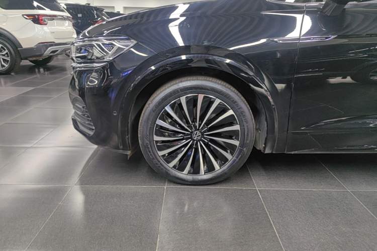 Used Volkswagen Viloran 2023 380TSI Flagship Edition Left Front Wheel Hub