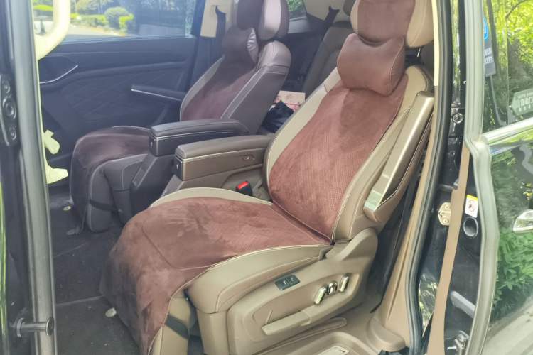 Used Volkswagen Viloran 2023 Revised 380TSI Prestige Edition Left Rear Seat