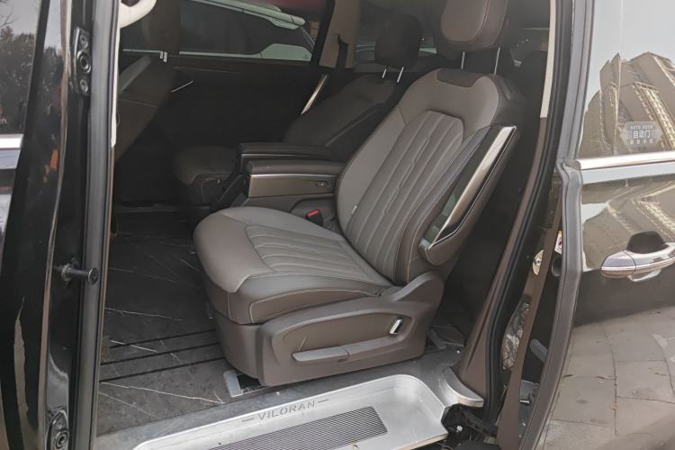 Used Volkswagen Viloran 2023 Revised Version 380TSI Luxury Edition Left Rear Seat