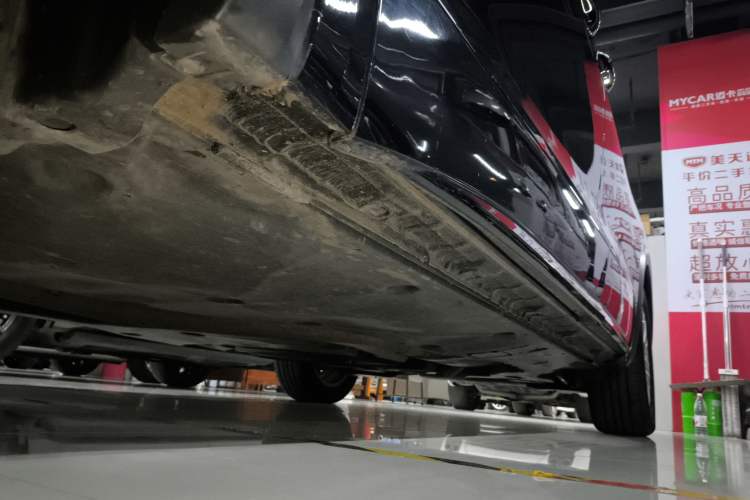 Used Volkswagen Viloran 2023 Revised 330TSI Business Edition Left Side Sill