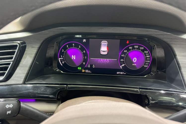 Used Volkswagen Viloran 2023 380TSI Prestige Edition Odometer Close Up