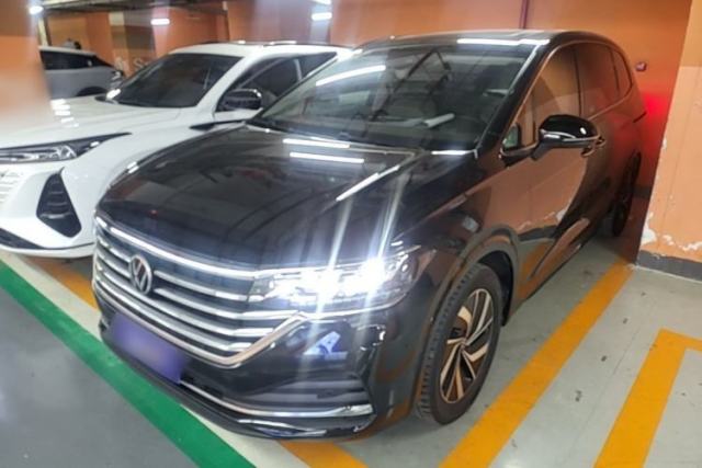 Used Volkswagen Viloran 2023 380TSI Luxury Edition